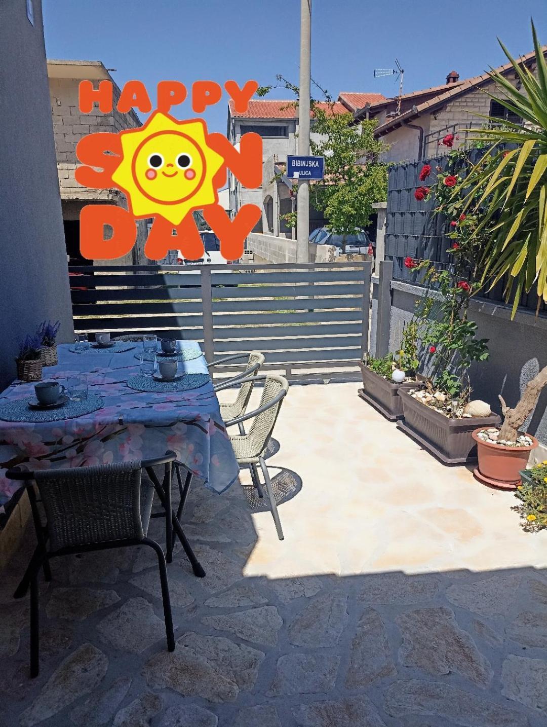 Apartman Lara Zadar Lägenhet Exteriör bild